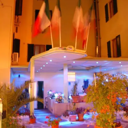 Hotel Rita