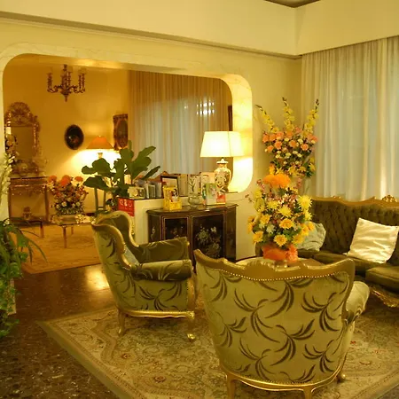 Hotel Rita 3*