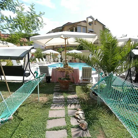 Hotel Rita 3*