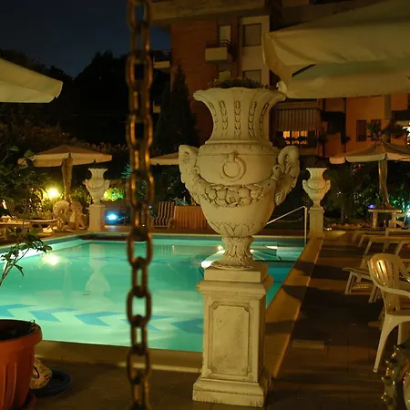 Hotel Rita 3*